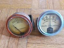VINTAGE FARM ALLIS CHALMERS TRACTOR AMPERES AND OIL GAUGE
