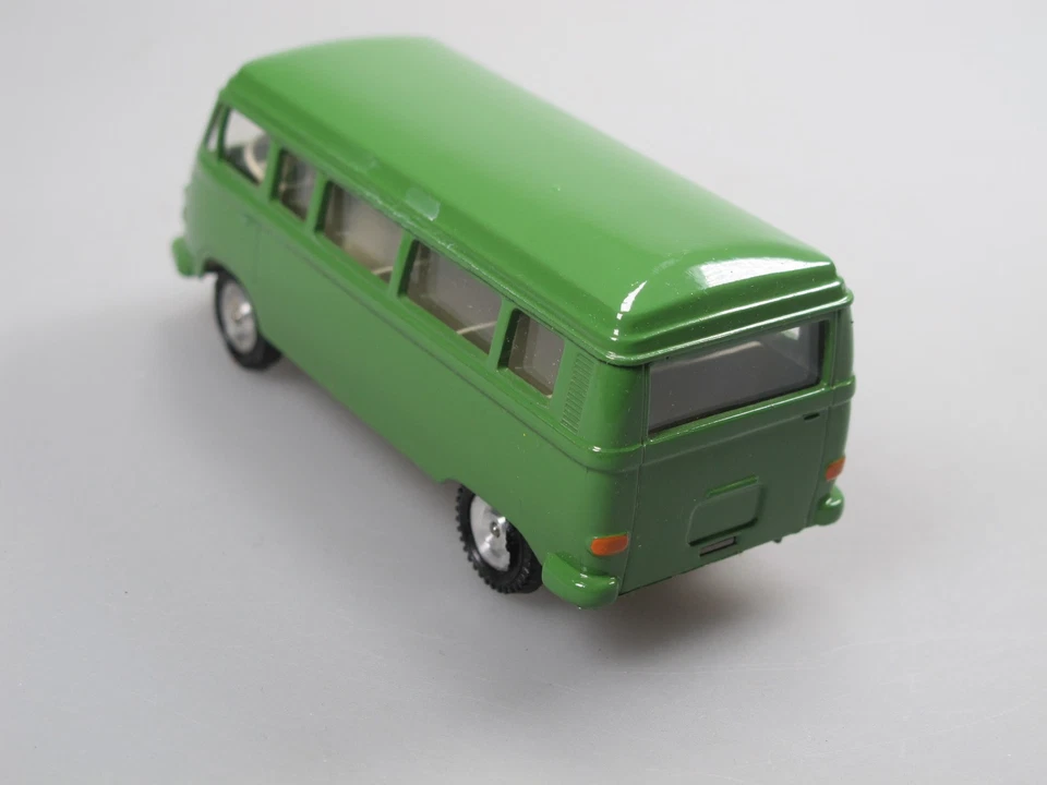 Cursor 970 Hanomag-Henschel F25 F30 Kleinbus grün 1:50 Promo OVP - Bild 4 von 4