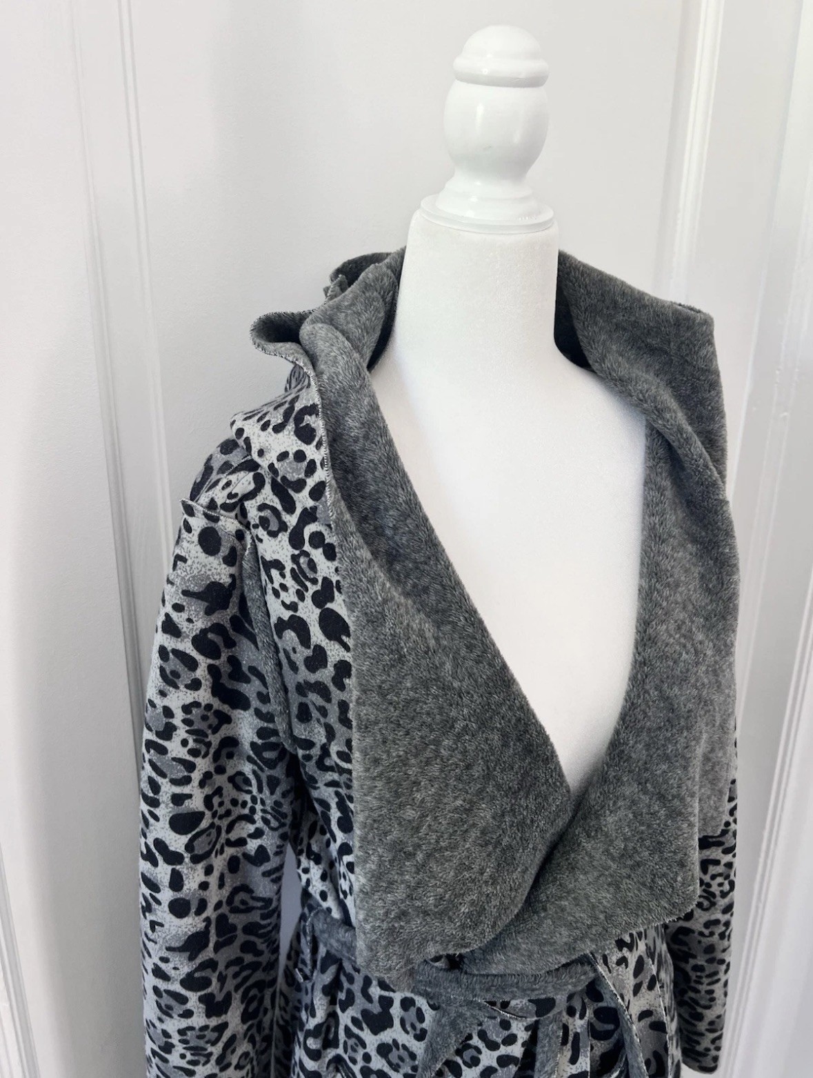 MaxMara Grey Leopard Print Jacket - image 3