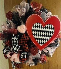 Handmade Valentine's Day Heart Wreath Red Black Pink Mesh Ribbon Decor