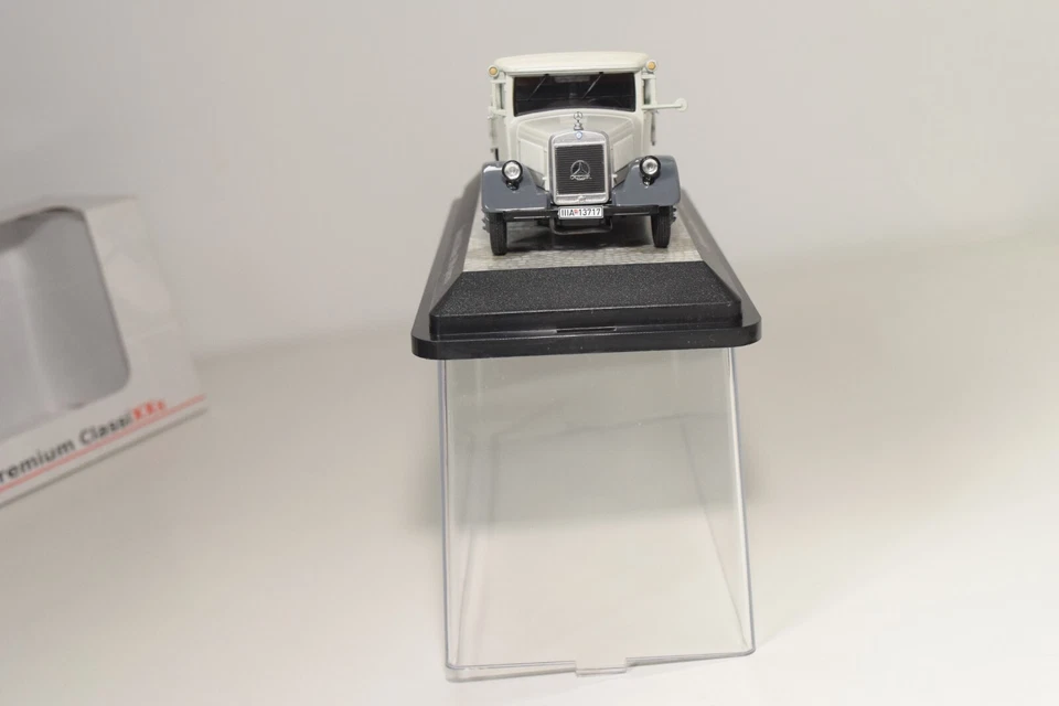 A49 1:43 PREMIUM CLASSIXXS 12601 MERCEDES-BENZ LO 2750 AUTO PRATICA MIB - Immagine 3 di 4