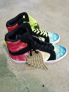 high top exercise shoes