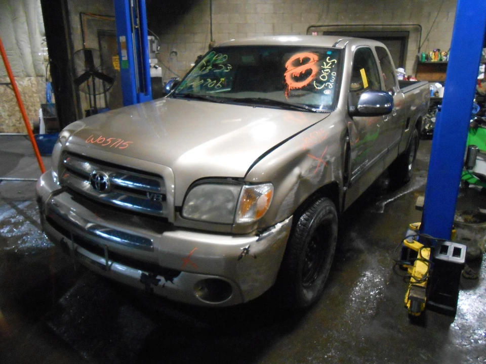 Used Air Cleaner Assembly fits: 2006 Toyota Tundra 8 cylinder Grade A - Image 2 of 4