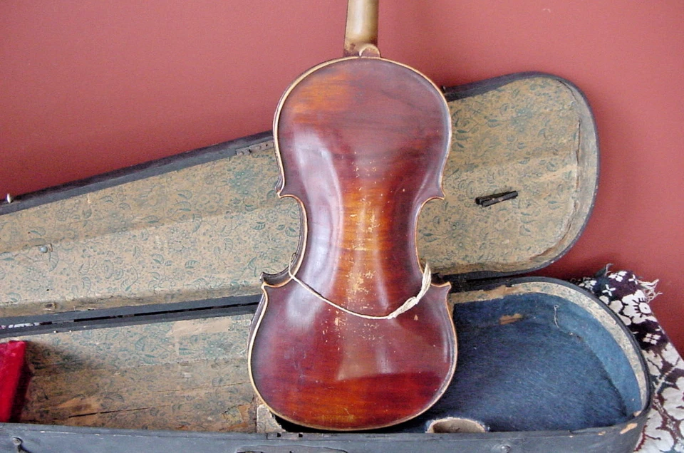 РЕТРОFLASHBACKS НИКОЛИ АМАТИ СКРИПКА SUB TITULO САНТА ТЕРИСИЯ ОДИН ПК НАЗАД ИТАЛИЯ - Изображение 3 из 4