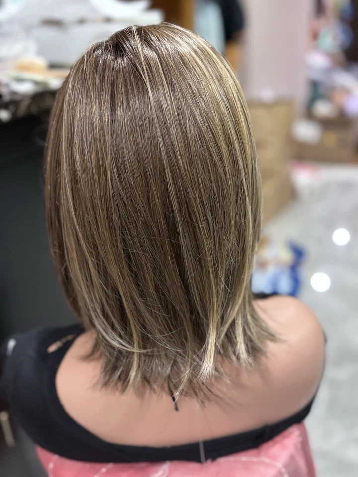 PELUCA CONTROL CRUCERO RAQUELWELCH-hielo Café Latte GORRA ATADA A MANO Encaje Frontal Mono Foto 4 de 4