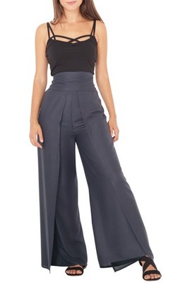Airy summer pants made of comfortable falling material for holiday casual beach Goa