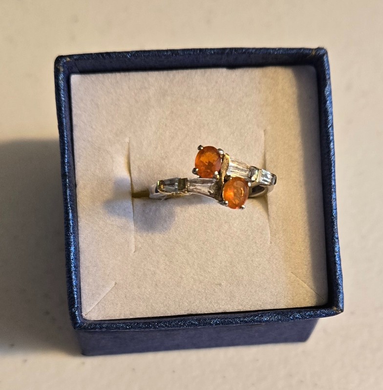 925 STS Sterling Silver Ring, 2 Orange Stones and 4 Clear Side Stones, Size 8