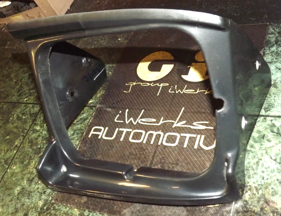 (1) OEM 88-91 USDM Toyota Corolla SR5 Coupe AE92 driver headlight trim shroud FL - Image 3 of 4