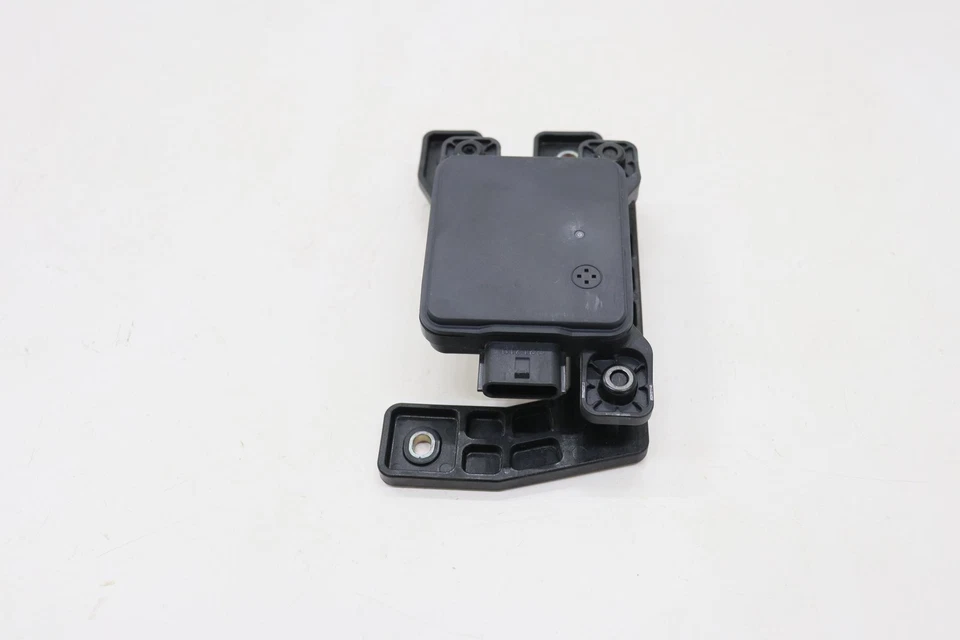 2021 -2023 HYUNDAI ELANTRA CRUISE CONTROL DISTANCE SENSOR MODULE OEM 99110AA000 - Image 3 of 4