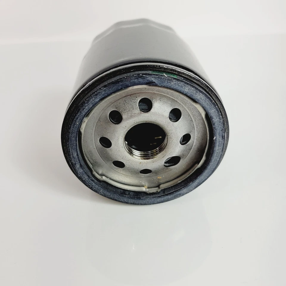 Filtro de aceite negro Harley-Davidson V-Rod 2002-Up Superpremium OEM 63793-01K Foto 2 de 4