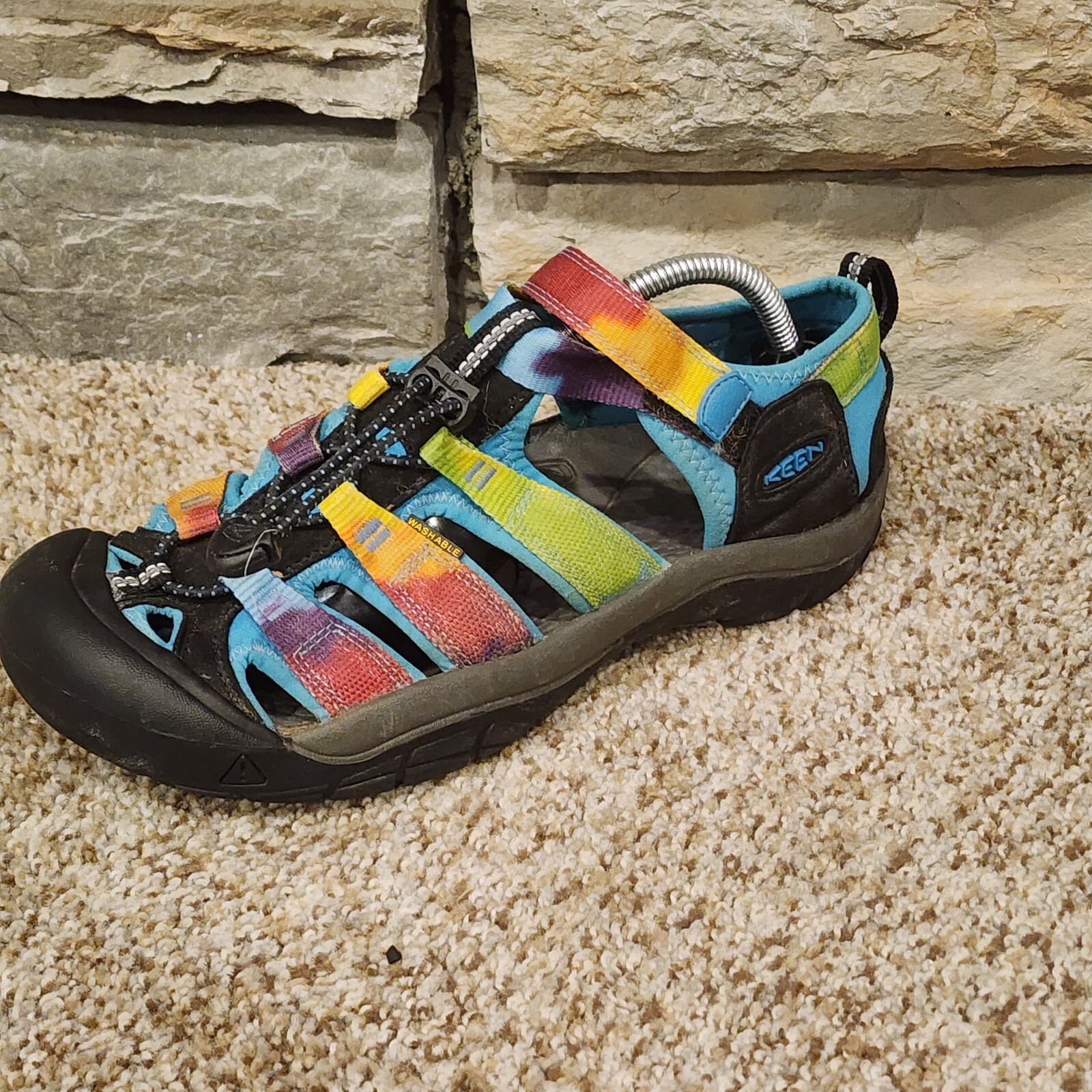 Sandali sportivi impermeabili KEEN Newport retrò tie arcobaleno da donna taglia 6