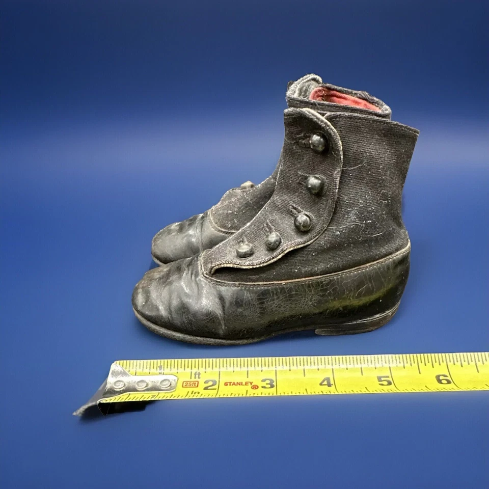 Antique Kids VICTORIAN  Boots Leather Dark Brown; Cobbling - Image 4 of 4