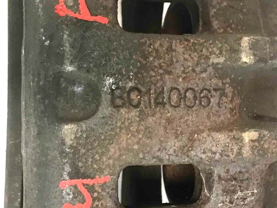 Pinza de freno delantera izquierda KIA SEDONA 2002-2004 OEM Foto 3 de 4