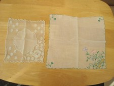 2 X ANTIKE HANDGEN&Auml;HTE TASCHENT&Uuml;CHER CA. 7,5" UND 10" VIERKANT LEICHTE BESCH&Auml;DIGUNG