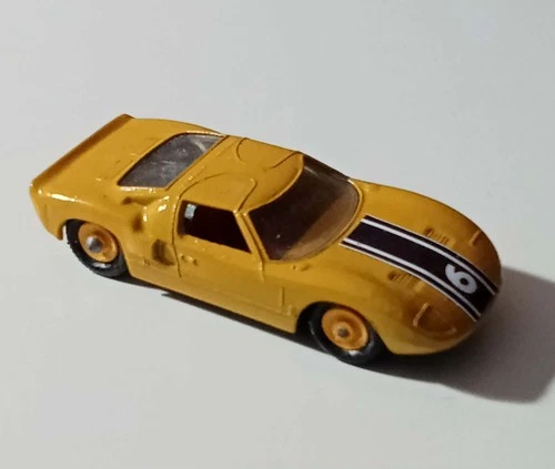 Matchbox Lesney No. 41, Ford GT40, 1966 Gift pack, respray