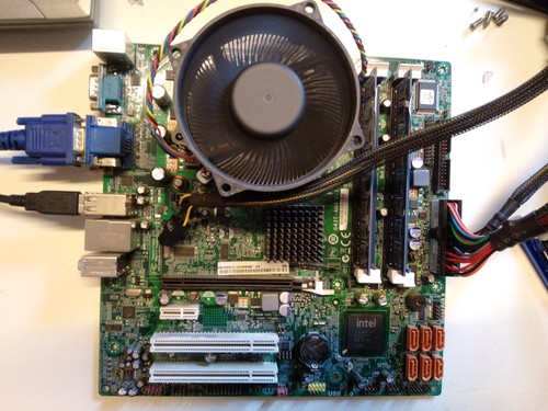 Acer G43T-AM4 M480G, Pentium E6700, Kühler Lüfter Blende, DVI, VGA, 4 GB RAM