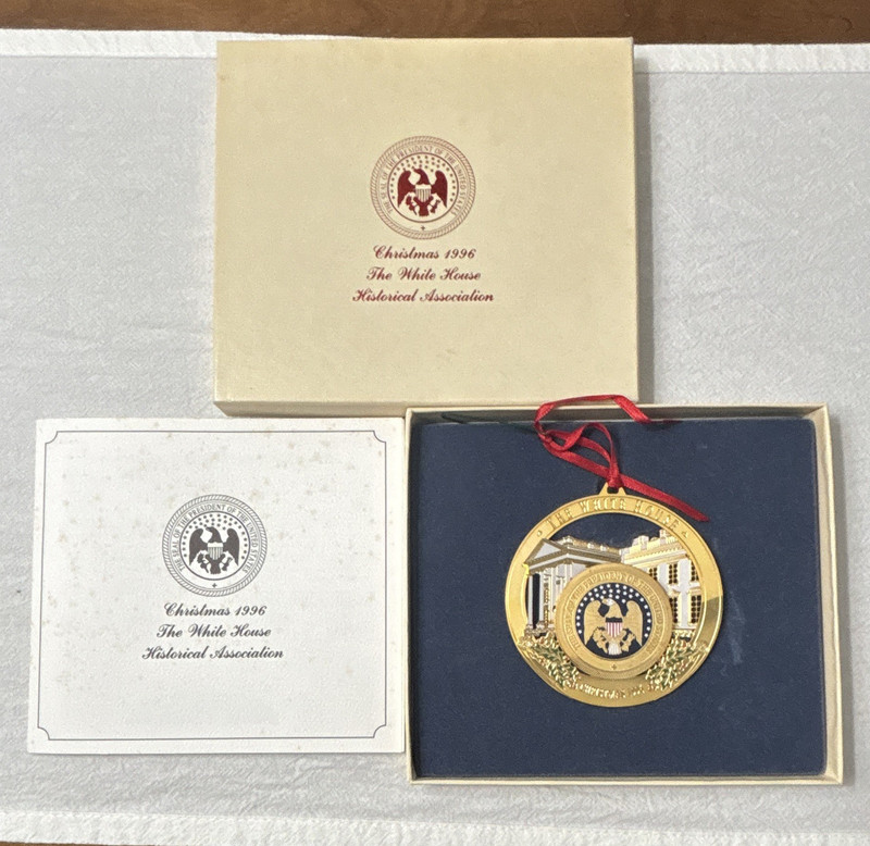 White House Historical Association 1996 White House Gold Metal Ornament w/ Box