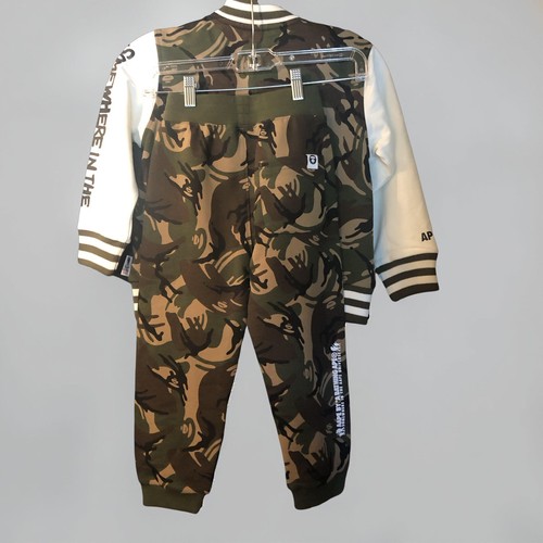 A Bathing Ape Kids Bape Varsity Army mimetico giovanile taglia 120/5T AAPE pista set 2 pezzi - Foto 5 di 24