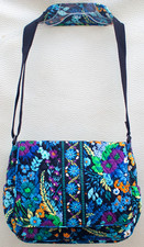 Vera Bradley Messenger Baby Diaper Bag in Midnight Blue. NWT