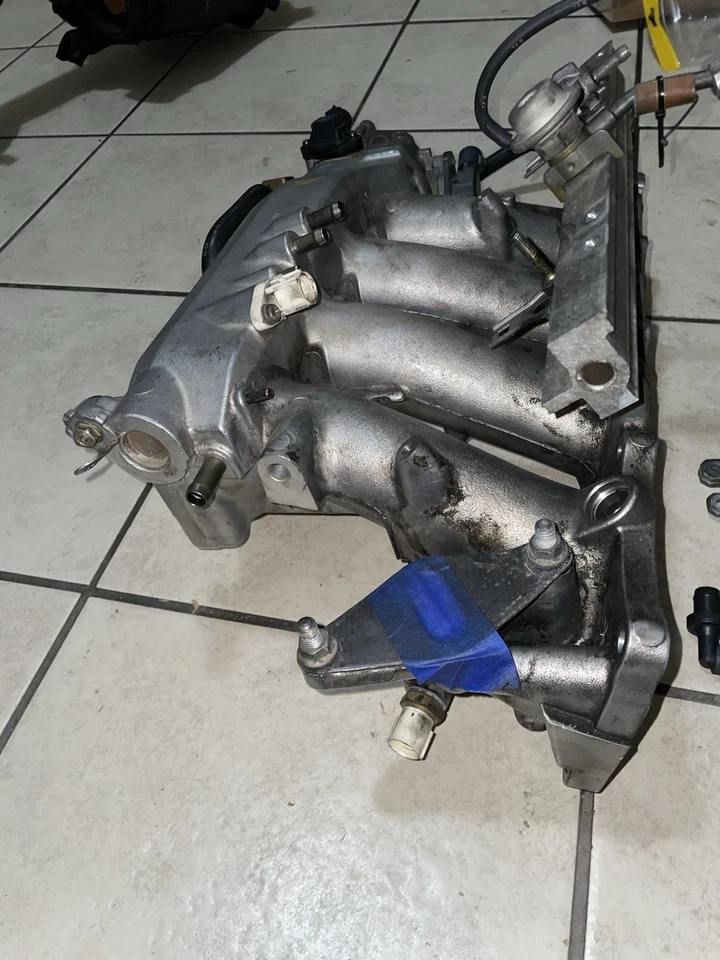 Honda S2000 AP1 F20C 2000-2005’ OEM colector de admisión de aire riel de combustible cuerpo del acelerador Foto 2 de 4