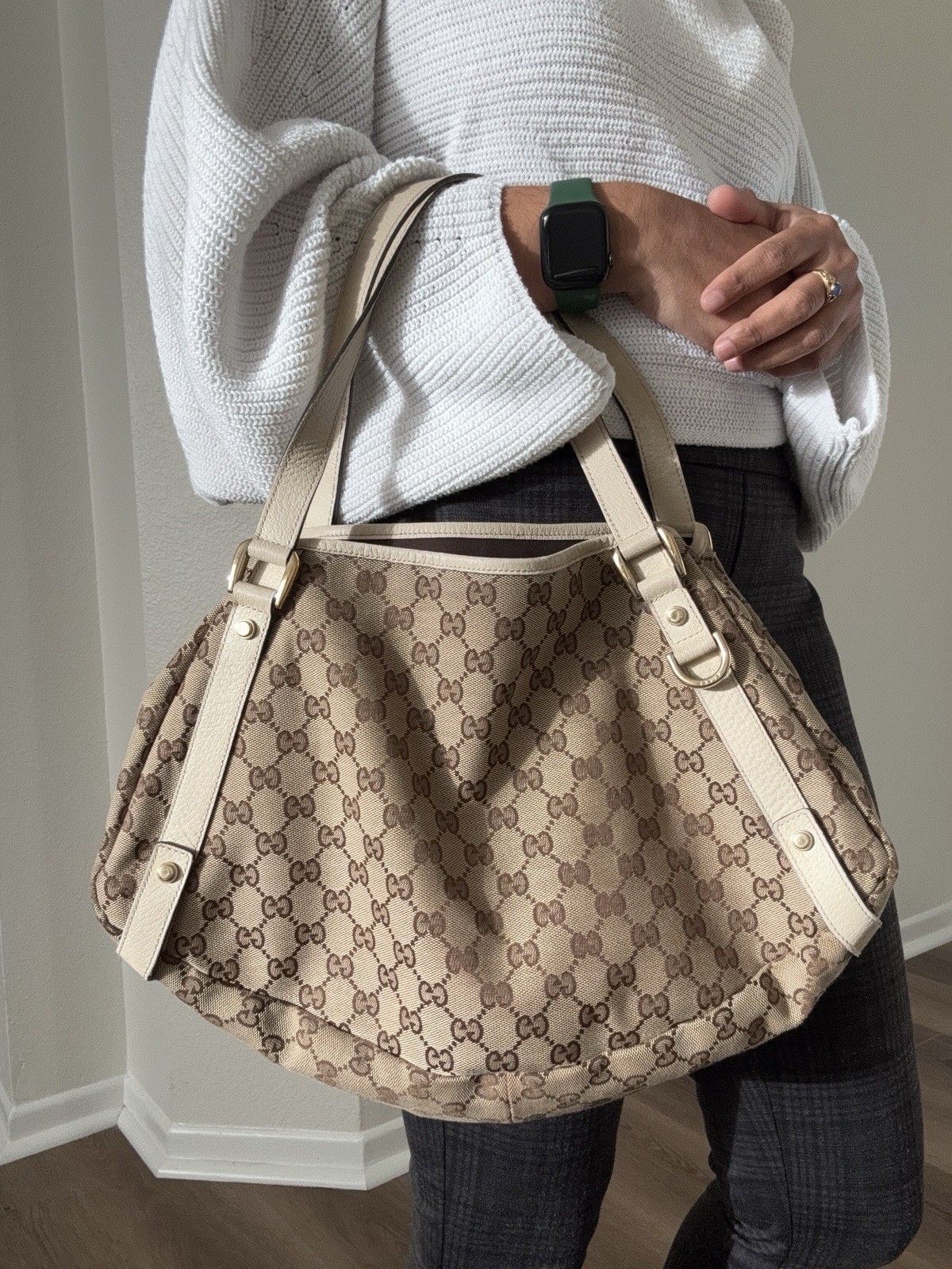 GUCCI GG Abby Tote Bag in Leather with Shoulder Strap