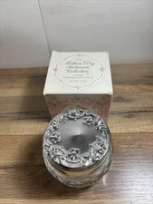 Vintage Avon Candid Perfumed Beauty Dust Mother’s Day Sentiments Collection 4oz