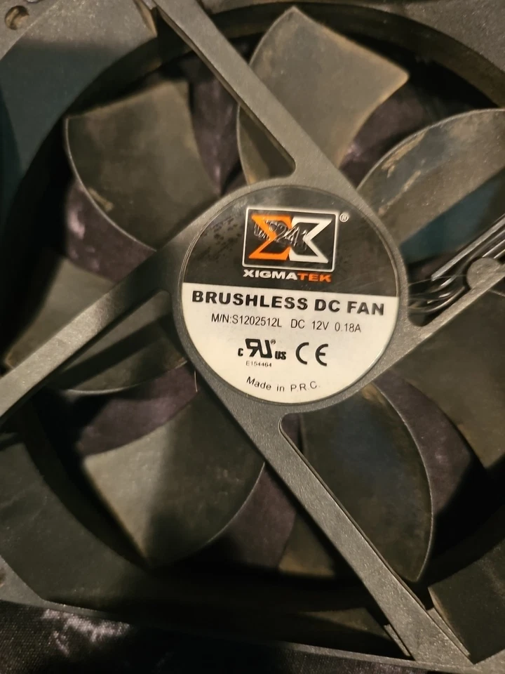 COMPUTADORA ventilador XigmaTek Foto 2 de 2