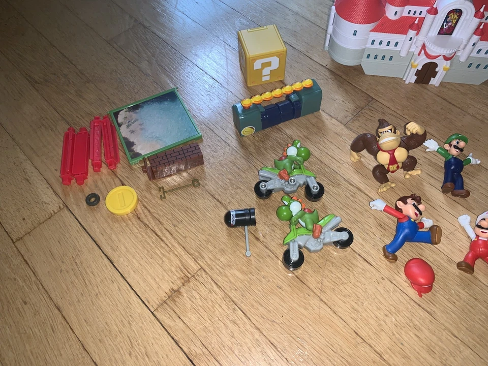Lote de juegos de figuras Nintendo Deluxe Super Mario Castle Foto 4 de 4