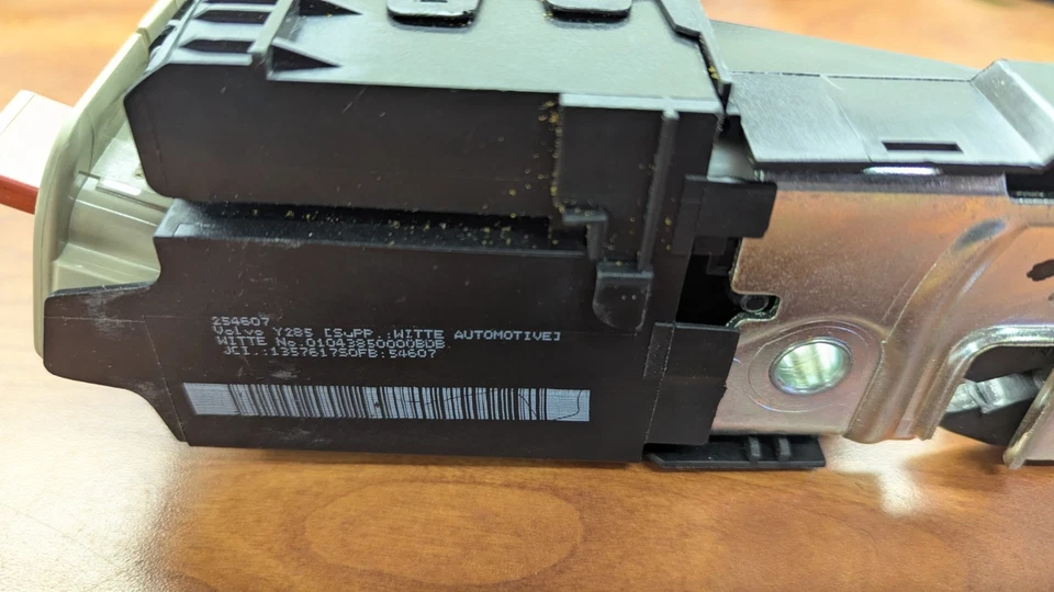 OEM Volvo V60, V70, XC60, XC70 Rear Folding Seat Latch Right Side Beige - Image 4 of 4