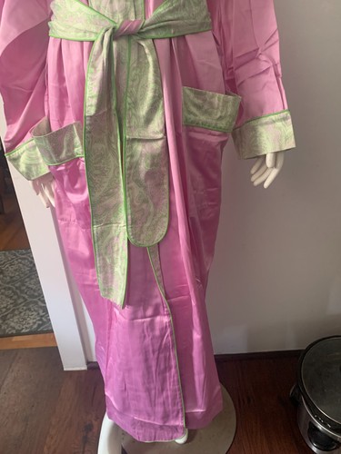 Fernando Sanchez Women's Three Pockets Belted Mauve Robe Size S NWT - Picture 3 of 9
