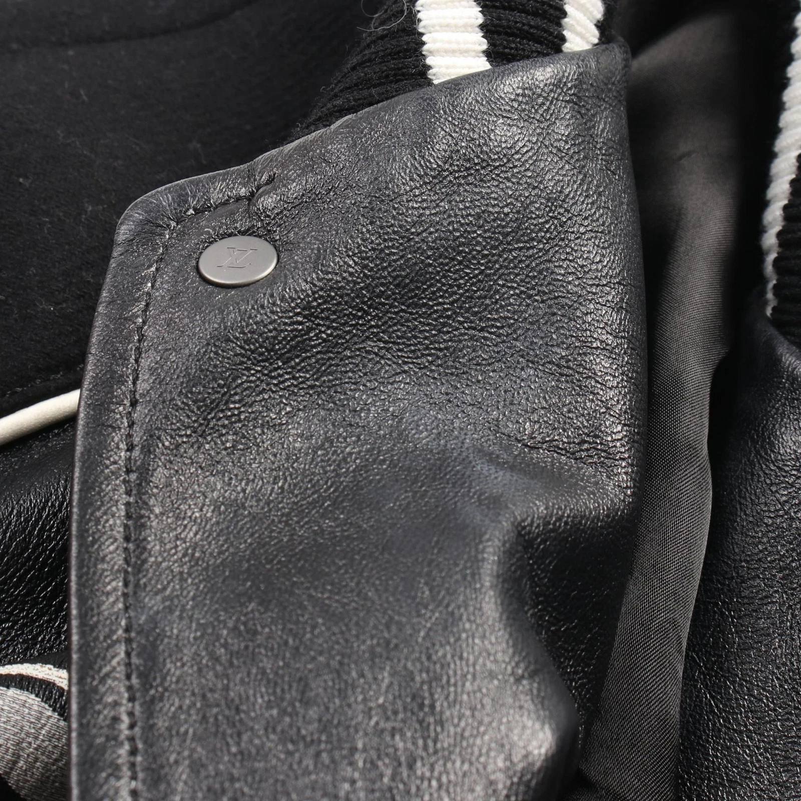 LOUIS VUITTON（LV） Giacca LOUIS VUITTON Logo Varsity Blouson #44 RM231M U35 HOL07E pelle lana BK