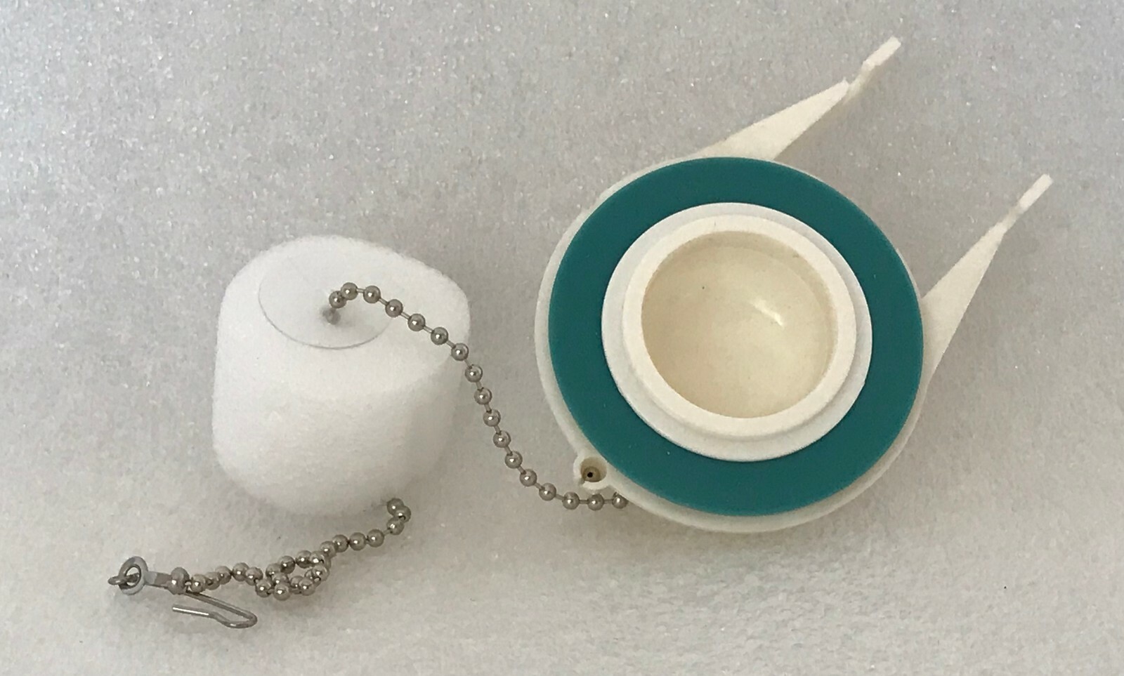 2inch, OnePiece Toilet Flapper Valve with Buoy and 2 extra seals By