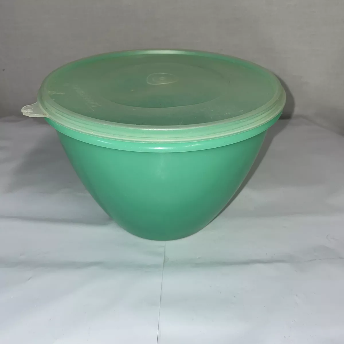 Vintage Tupperware Lettuce Crisper Keeper Bowl with Green Lid No Spike