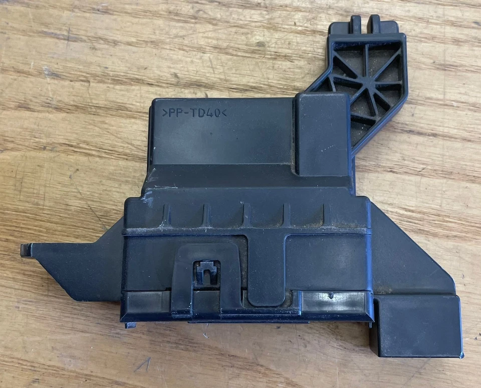 2015-2025 GUN126R Toyota Hilux 2.8 A/C Amplifier Relay 88650-0K420 - image 3 of 3