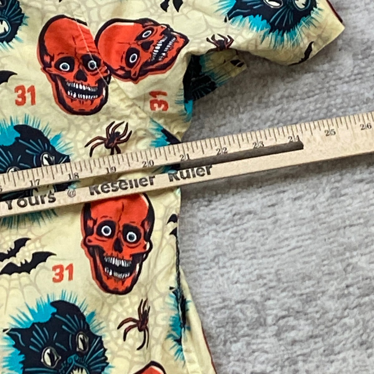 Beistle Creepy Co Button Up Shirt Medium Beige Tan Orange