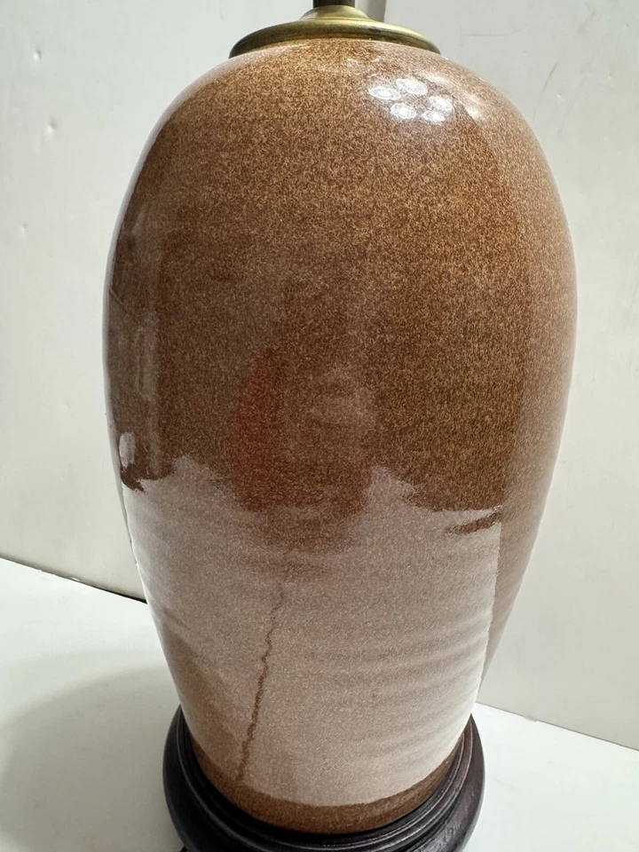 Lámpara de cerámica desconocida vintage marrón/naranja de cerámica con base de madera marrón Foto 4 de 4