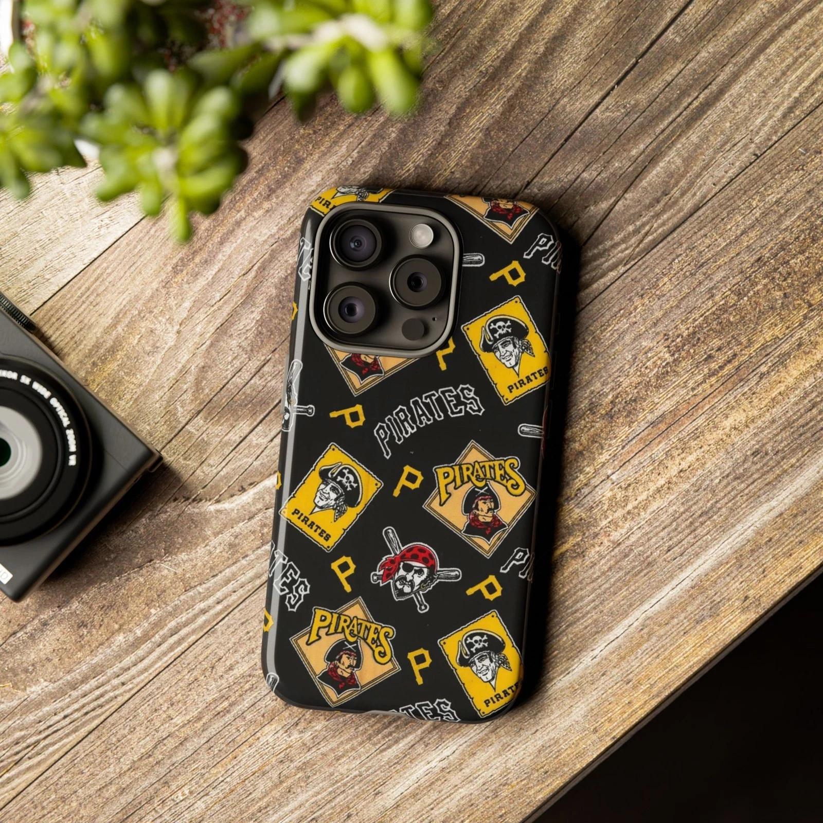 Pittsburgh Pirates Apple iPhone Cases