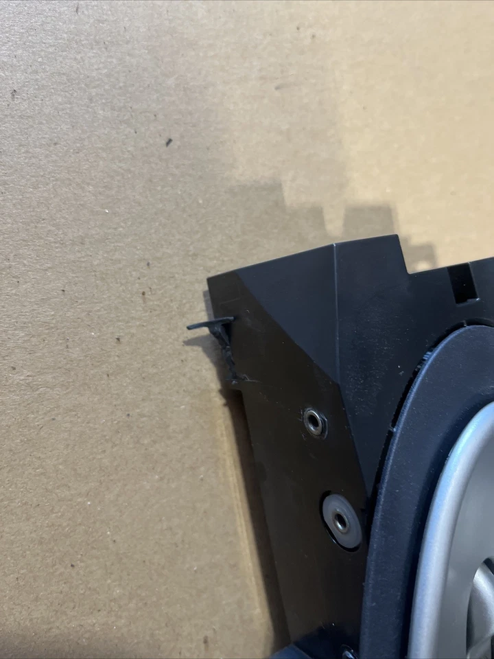 Nissan 370Z 2009-2017 OEM lado del conductor interior manija de puerta montaje moldura Foto 3 de 4