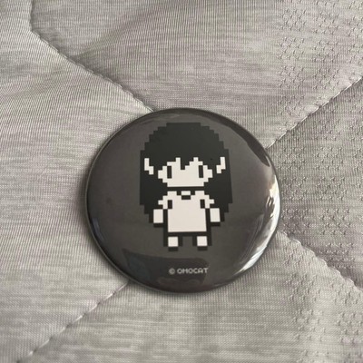 Omori Exhibition Pixel Can Badge Mari