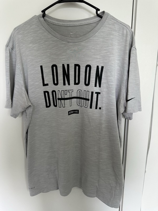 Nike London T-Shirt Dri Fit XL Extra Large Men’s Gray
