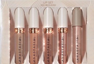 undressed lip set anastasia