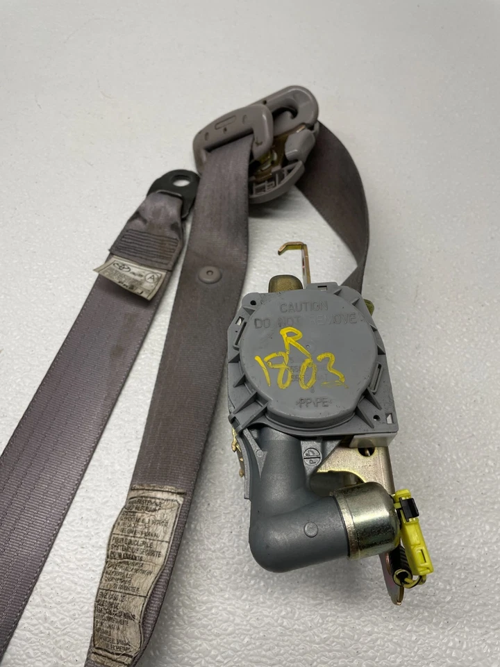 2005-2007 TOYOTA SEQUOIA CINTO DE SEGURANÇA DIANTEIRO DIREITO DO PASSAGEIRO LATERAL CINZA 732200C040 - Imagem 3 de 4