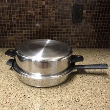 Vollrath Vacumatic 304-S Stainless Steel 11 1/2" Skillet/ Saute Pan w/Dome Lid