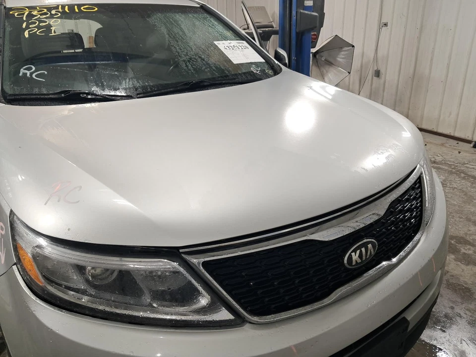 Capó usado se adapta a: Kia Sorento 2014 grado A Foto 2 de 4