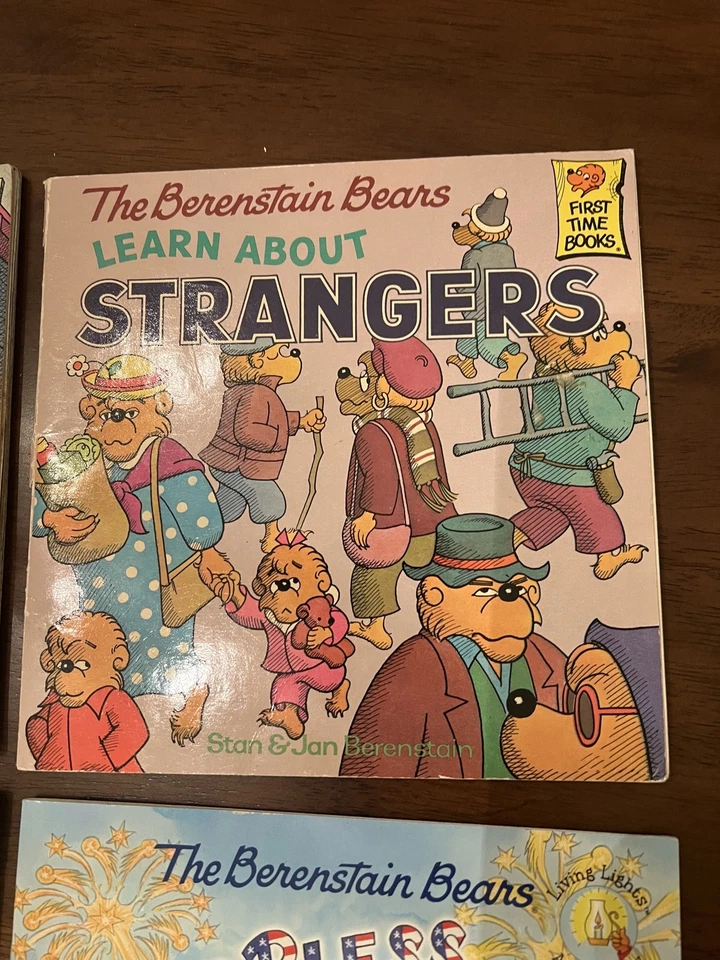 Vintage Easy Reading Books 1978 -2015 Lot of 4 Berenstain Bears by Jan Bernstein - Image 3 of 4