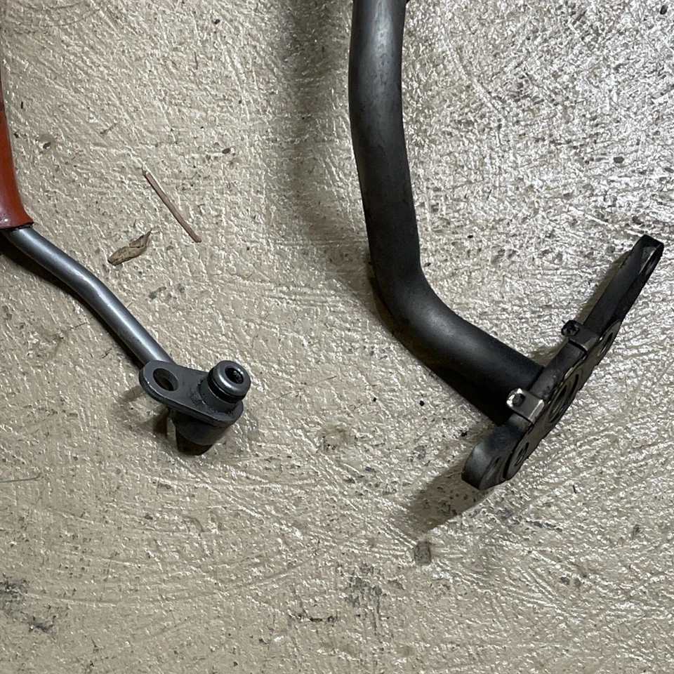 tubo de óleo turbocompressor direito Mercedes Benz gl-CLASS gl X166 Gl450 2013-16 - Imagem 2 de 4