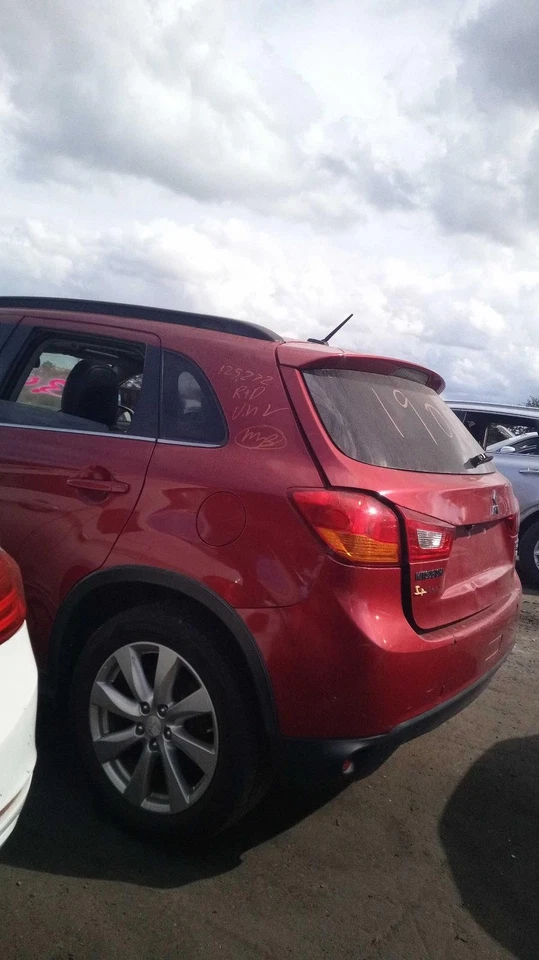 Used Front Center Interior Rear View Mirror fits: 2015 Mitsubishi Outlander spor - Image 4 of 4