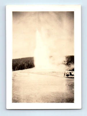 #ad Old Vintage Photo OL FAITHFUL GEYSER LANDSCAPE YELLOWSTONE ORIGINAL SNAPSHOT $10.40