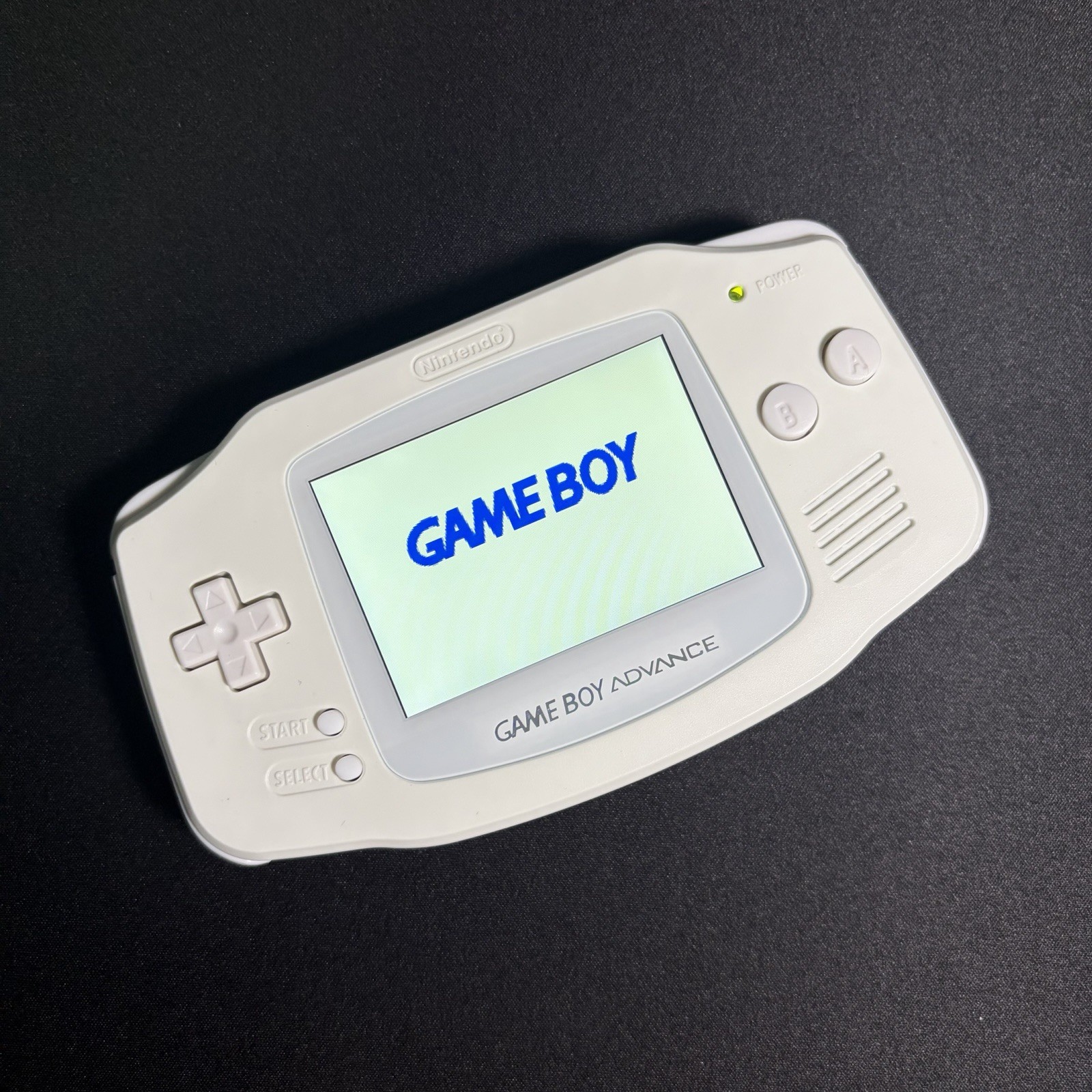 Nintendo Game Boy Advance retro éclairé blanc avec grand écran IPS 5.0 USB-C