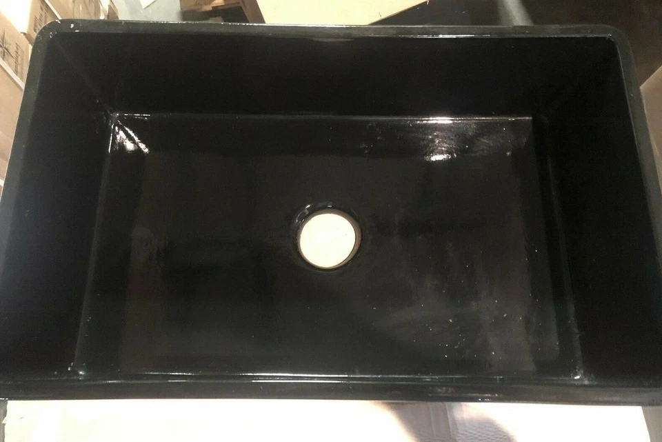 33 inch Apron Farmhouse Fireclay Plain/Fluted single Bowl Sink Glossy black - Image 4 of 4